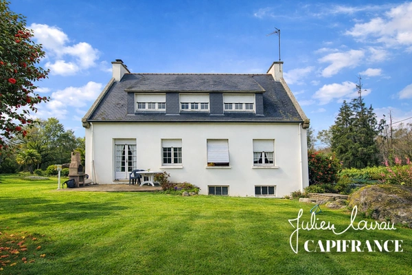 Maison à vendre Trégunc (29) 5 pièces - 138 m² - 1053 m² de Terrain.