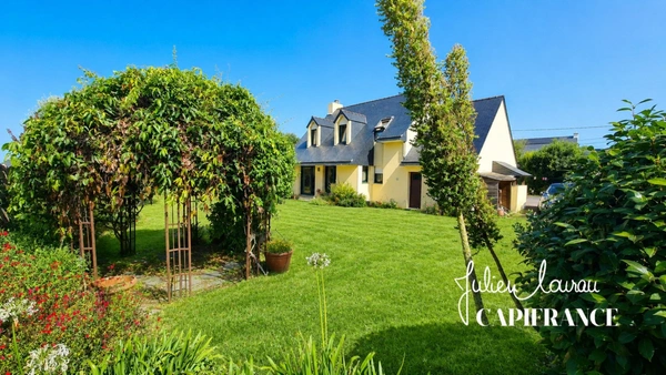 Maison à vendre 6 pièces  (130 m²) - 1080 m² de Terrain - Calme - CONCARNEAU