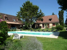 Propriete à vendre 15 pièces LA DOUZE (24)