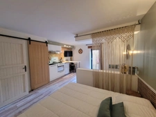 Propriete à vendre 10 pièces MAUZAC ET GRAND CASTANG (24)