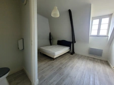 Propriete à vendre 14 pièces LE BUGUE (24)