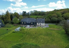 Maison à vendre 4 pièces SAINT THOIS (29520)- 3 chambres- surface habitable 120.27m2- Avec sous-sol- parcelle de 3922m2- dépendance de 225m2