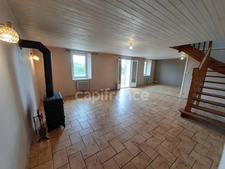 Maison à vendre 4 pièces PLOGONNEC (29180)- parcelle de 1561m2- surface habitable 107.33m2- 2 chambres-1 bureau-2 salles d'eau-1 garage-1 jardin