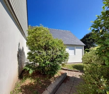 Maison à vendre 4 pièces PLOGONNEC (29180)- parcelle de 1561m2- surface habitable 107.33m2- 2 chambres-1 bureau-2 salles d'eau-1 garage-1 jardin