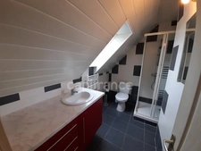Maison à vendre 4 pièces PLOGONNEC (29180)- parcelle de 1561m2- surface habitable 107.33m2- 2 chambres-1 bureau-2 salles d'eau-1 garage-1 jardin