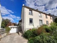 Maison à vendre 4 pièces QUIMPER (29)-83 m2 surface habitable - 3 chambres - avec sous-sol- 1 garage indépendant- jardin- terrasse - Parcelle de 436m2-