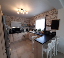 Maison à vendre 5 pièces PLOMODIERN Bourg (29550)- surface habitable 136.66m2- 4 chambres- jardin - parcelle de 834m2