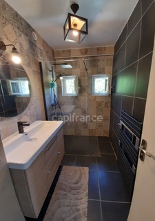 Maison à vendre 6 pièces LOCRONAN (29180)- Parcelle de 656 m2- Surface habitable: 151.82m2 -4 chambres- 2 salles d'eau- garage-