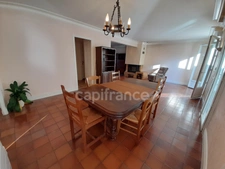Maison à vendre sur sous-sol total - secteur Plogonnec - Surface habitable 134 m2 - 6 pièces- 4 chambres - 1 bureau- véranda- jardin-parcelle de 2794 m2 