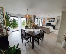Maison à vendre 5 pièces PLOMODIERN Bourg (29550)- surface habitable 136.66m2- 4 chambres- jardin - parcelle de 834m2