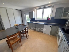 Maison à vendre 4 pièces SAINT THOIS (29520)- 3 chambres- surface habitable 120.27m2- Avec sous-sol- parcelle de 3922m2- dépendance de 225m2
