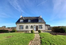 Maison à vendre 6 pièces QUEMENEVEN (29180) 157.79 m2- 4 chambres - 1 sous-sol total- 1 véranda - parcelle de 1080m2