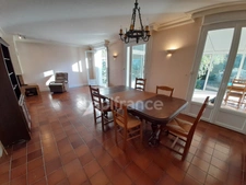 Maison à vendre sur sous-sol total - secteur Plogonnec - Surface habitable 134 m2 - 6 pièces- 4 chambres - 1 bureau- véranda- jardin-parcelle de 2794 m2 
