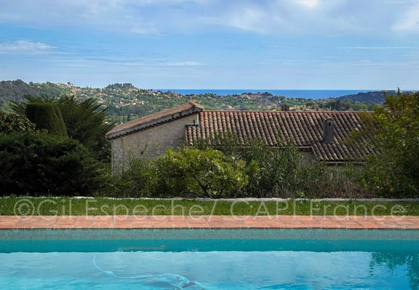 Villa 3 chambres vue sur Saint-Paul LA COLLE SUR LOUP (06)