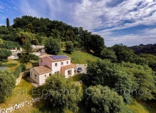 Maison familiale moderne 5 chambres sur terrain de 8000 m² VENCE (06)