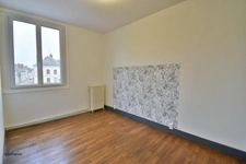 Maison à louer 4 pièces ECUEILLE (36)