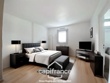 Dpt Seine et Marne (77), à vendre ROISSY EN BRIE appartement T2 de 55,27 m², avec box et cave.  