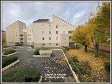 Dpt Seine et Marne (77), à vendre ROISSY EN BRIE appartement T2 de 55,27 m², avec box et cave.  