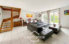 Maison à vendre à BAILLY ROMAINVILLIERS (77) 8 pièces – 6 chambres – 141 m² – Terrasse - Jardin - Garage