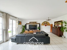 Maison à vendre à BAILLY ROMAINVILLIERS (77) 8 pièces – 6 chambres – 141 m² – Terrasse - Jardin - Garage