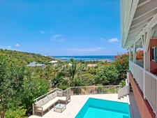 VILLA À VENDRE 3 CHAMBRES + STUDIO AVEC VUE MER ET PISCINE SUR OYSTER POND, SAINT-MARTIN (97150)