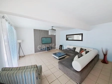 VILLA À VENDRE 3 CHAMBRES + STUDIO AVEC VUE MER ET PISCINE SUR OYSTER POND, SAINT-MARTIN (97150)