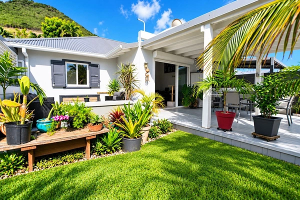 RARE SUR LE MARCHÉ À VENDRE MAISON 2 CHAMBRES AVEC JARDIN À GRAND-CASE, SAINT-MARTIN (97150)