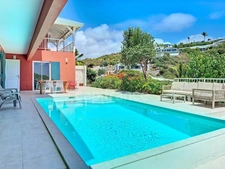 VILLA À VENDRE 3 CHAMBRES + STUDIO AVEC VUE MER ET PISCINE SUR OYSTER POND, SAINT-MARTIN (97150)