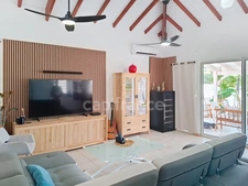 SUPERBE VILLA À VENDRE 3 CHAMBRES SUR OYSTER POND, SAINT-MARTIN (97150)