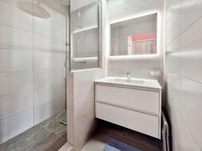 À VENDRE CONFORTABLE MAISON MITOYENNE 2 CHAMBRES SUR LE PARC DE LA BAIE ORIENTALE, SAINT-MARTIN (97150)