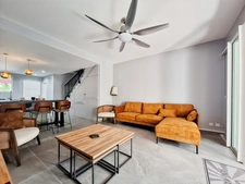 À VENDRE CONFORTABLE MAISON MITOYENNE 2 CHAMBRES SUR LE PARC DE LA BAIE ORIENTALE, SAINT-MARTIN (97150)