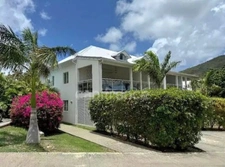 STUDIO FOR SALE ON THE GROUND FLOOR WITH VERANDA AND PARKING SPACE ON A CUL-DE-SAC, SAINT-MARTIN (97150)