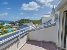 T3 DUPLEX FOR SALE WITH MAGNIFICENT SEA AND PINEL VIEW, CUL-DE-SAC AREA, SAINT-MARTIN (97150)