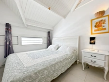 FOR SALE: 2-BEDROOM APARTMENT WITH SEA VIEW - IDEAL FOR INVESTORS - MONT VERNON AREA IN SAINT-MARTIN (97150)