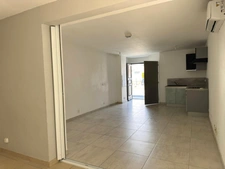 STUDIO EN REZ-DE-JARDIN À VENDRE SUR CUL-DE-SAC, SAINT-MARTIN (97150)