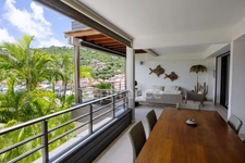 EXCEPTIONAL APARTMENT FOR SALE IN GUSTAVIA WITH VIEWS OF THE ICONIC PORT OF SAINT-BARTHÉLEMY (97133)   