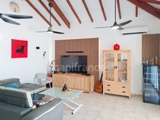 SUPERBE VILLA À VENDRE 3 CHAMBRES SUR OYSTER POND, SAINT-MARTIN (97150)