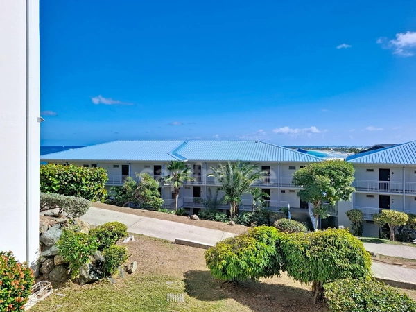 EN EXCLUSIVITÉ APPARTEMENT 2 CHAMBRES À RÉNOVER HÔTEL MONT VERNON, SAINT-MARTIN (97150)