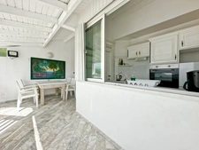 FOR SALE: 2-BEDROOM APARTMENT WITH SEA VIEW - IDEAL FOR INVESTORS - MONT VERNON AREA IN SAINT-MARTIN (97150)
