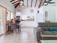 SUPERBE VILLA À VENDRE 3 CHAMBRES SUR OYSTER POND, SAINT-MARTIN (97150)