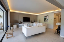 EXCEPTIONAL APARTMENT FOR SALE IN GUSTAVIA WITH VIEWS OF THE ICONIC PORT OF SAINT-BARTHÉLEMY (97133)   