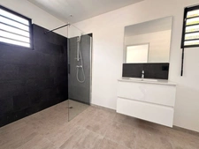 APPARTEMENT 1 CHAMBRE AVEC UNE SPECTACULAIRE VUE MER ET MARINA DANS RÉSIDENCE NEUVE À ANSE MARCEL, SAINT-MARTIN (97150) 