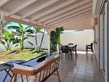 SUPERBE VILLA À VENDRE 3 CHAMBRES SUR OYSTER POND, SAINT-MARTIN (97150)