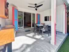 À VENDRE CONFORTABLE MAISON MITOYENNE 2 CHAMBRES SUR LE PARC DE LA BAIE ORIENTALE, SAINT-MARTIN (97150)
