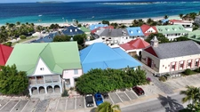 EN EXCLUSIVITÉ APPARTEMENT ÉLÉGANT ET RÉNOVÉ AU COEUR DE LA BAIE ORIENTALE, SAINT-MARTIN (97150)