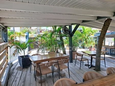 EXCLUSIVELY FOR SALE: SEMI-GASTRONOMIC RESTAURANT BUSINESS WITH FULLY EQUIPPED, SAINT-MARTIN (97150)
