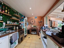 À VENDRE EN EXCLUSIVITÉ RESTAURANT FACE À LA MARINA D'OYSTER POND AVEC LICENCE IV, SAINT-MARTIN (97150)