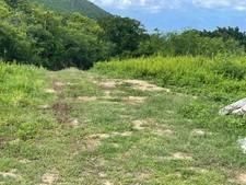 TERRAIN CONSTRUCTIBLE À VENDRE AVEC VUE MER ET MARINA D'ANSE MARCEL, SAINT MARTIN (97150)