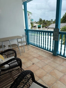 EN EXCLUSIVITÉ APPARTEMENT ÉLÉGANT ET RÉNOVÉ AU COEUR DE LA BAIE ORIENTALE, SAINT-MARTIN (97150)