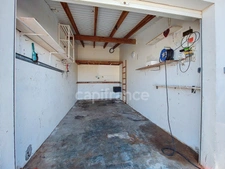 Á VENDRE GARAGE SUR OYSTER POND